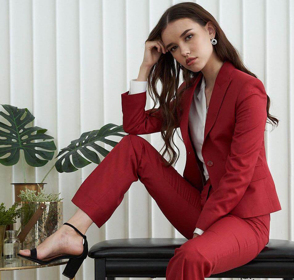 Women's suit: Are custom suits for ladies worth it? - https://narry.com